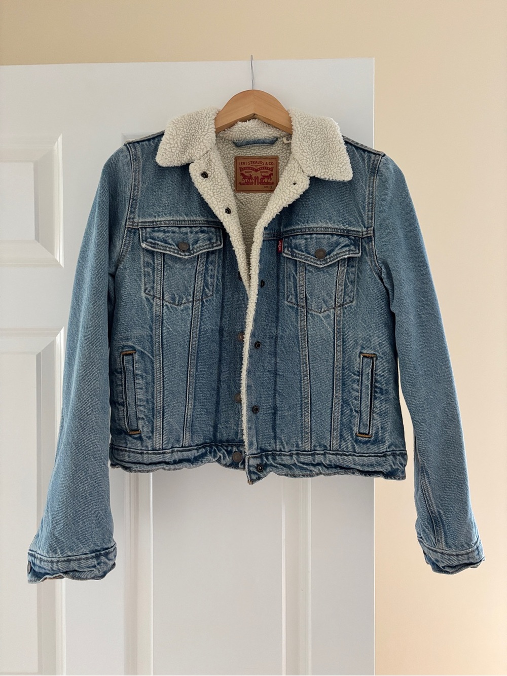 Levi's Light Blue Denim Jacket with Cream Sherpa Collar